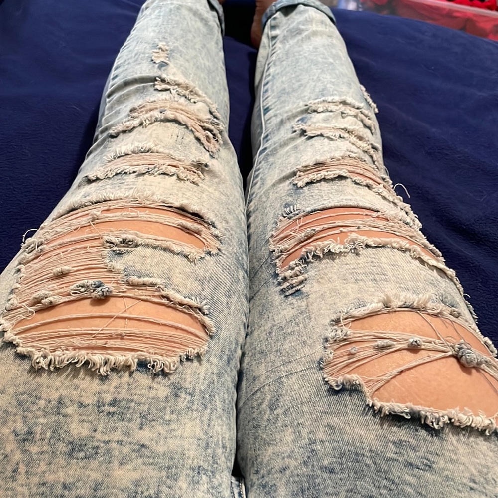 Ripped jeans